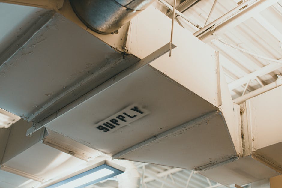 Clean and efficient air duct system for furnace
